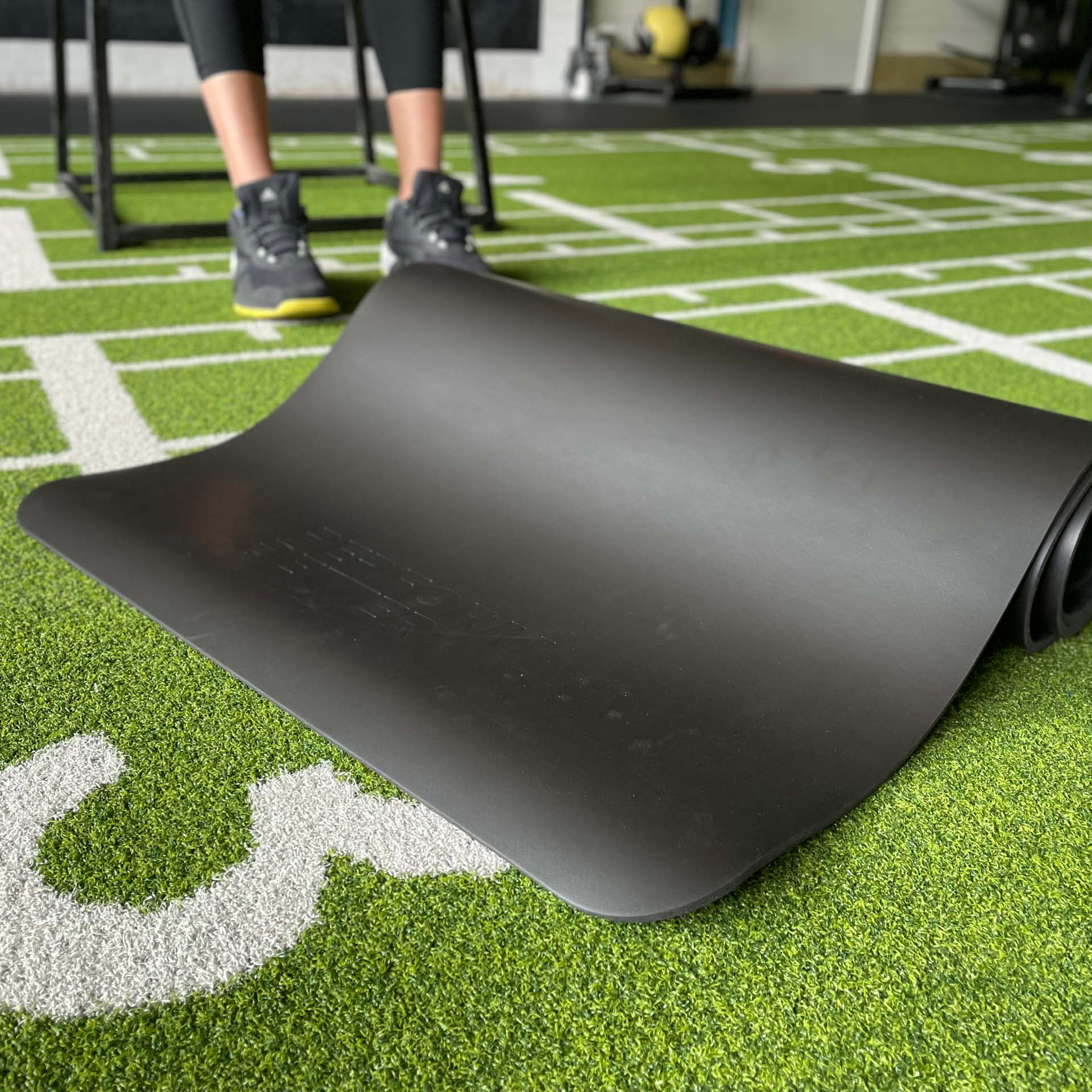 Tapis de fitness Perform Better, 1,4 m, noir, avec œillets