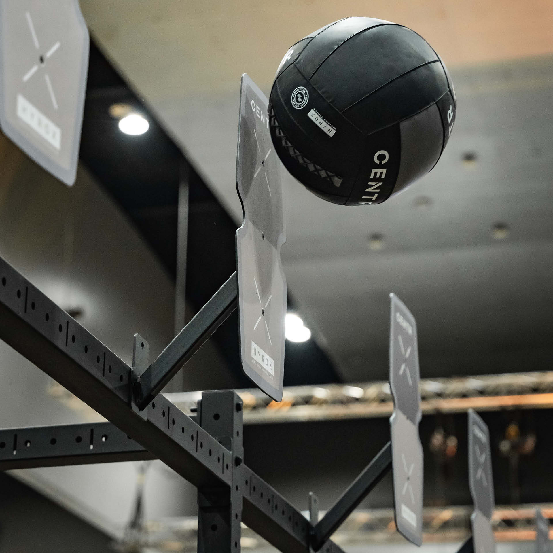 CENTR x HYROX Cible pour wall ball de compétition